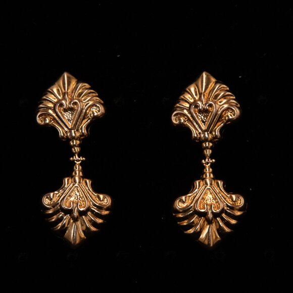 14K Yellow Gold Drop Earrings Floral Pattern - Picture 1 of 2